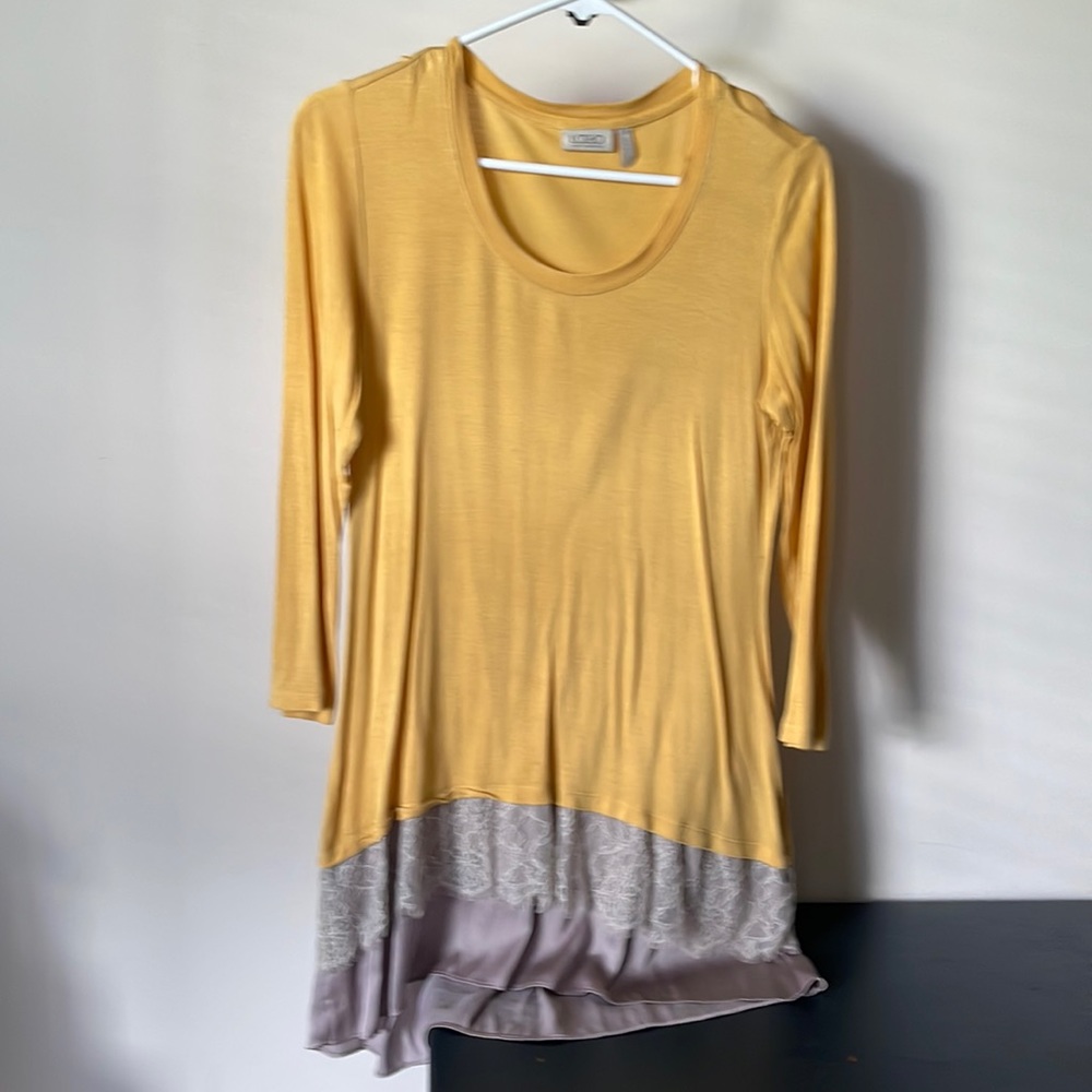 LOGO Lori Goldstein 3/4 length sleeve top with satin and lace trim XSP